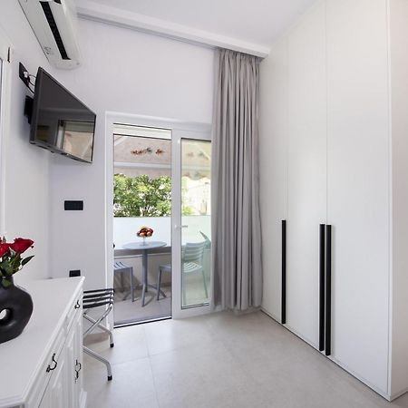 Cherry Central Luxury Suites Hanya Dış mekan fotoğraf