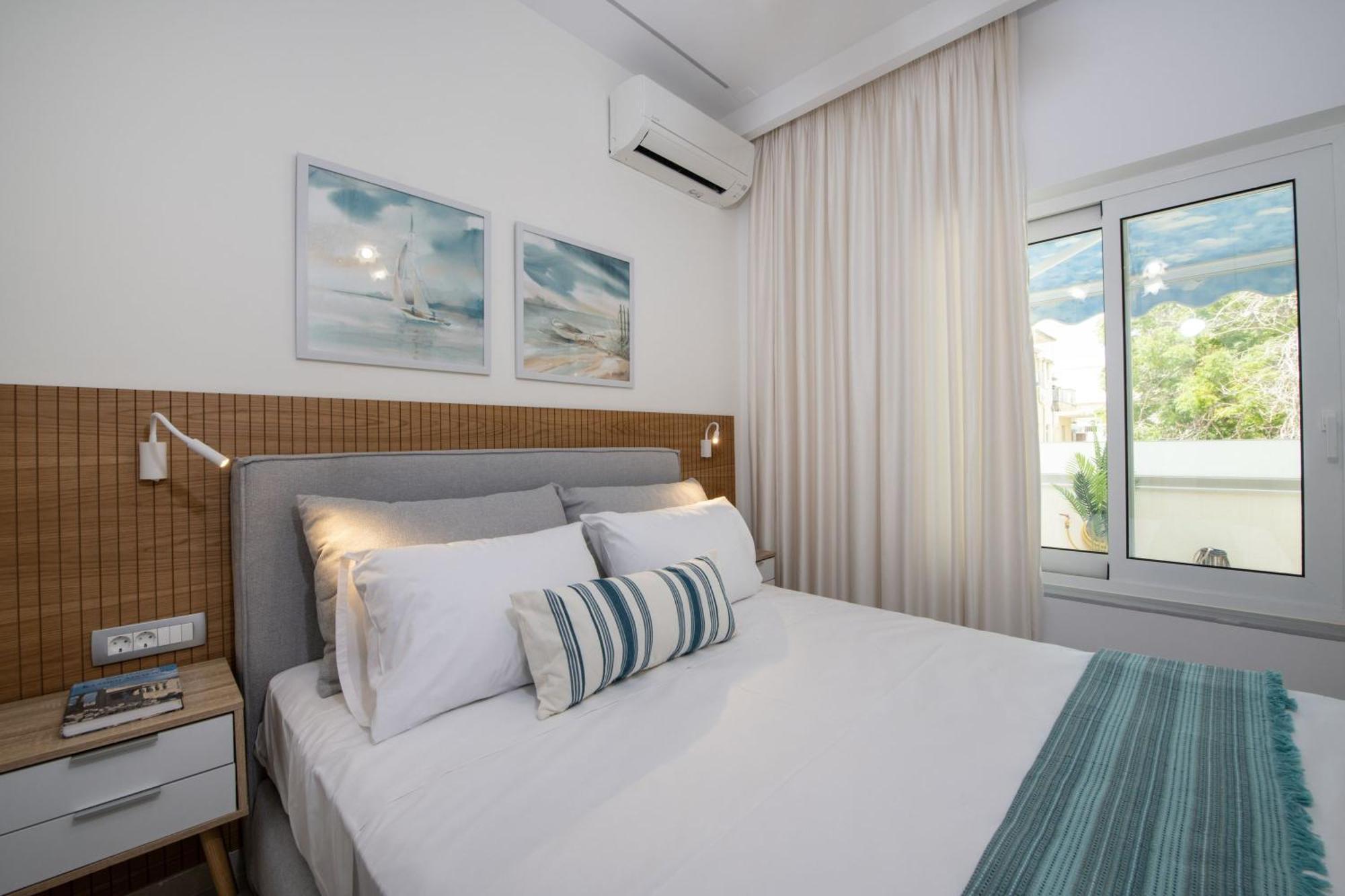 Cherry Central Luxury Suites Hanya Dış mekan fotoğraf