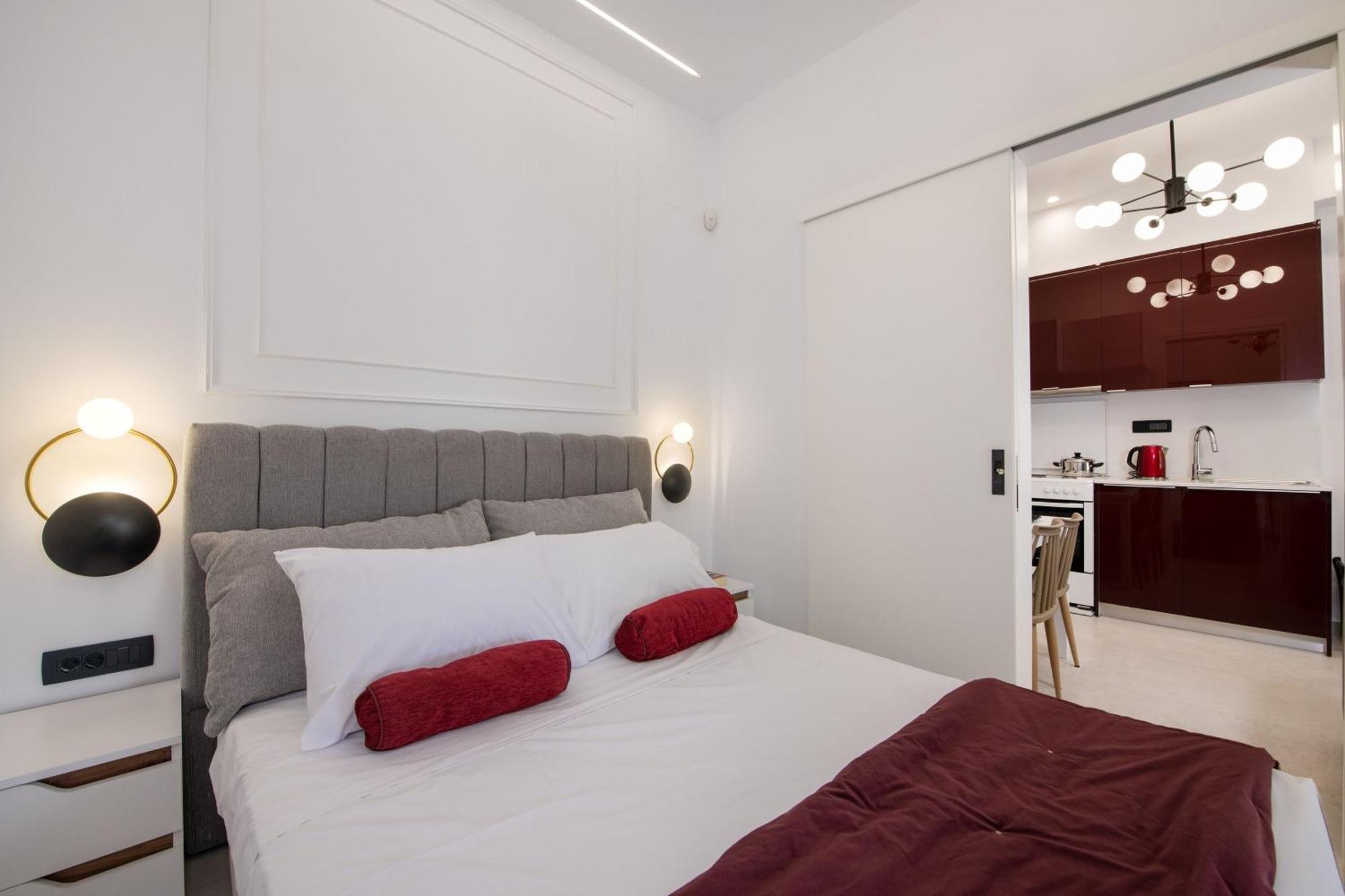 Cherry Central Luxury Suites Hanya Dış mekan fotoğraf