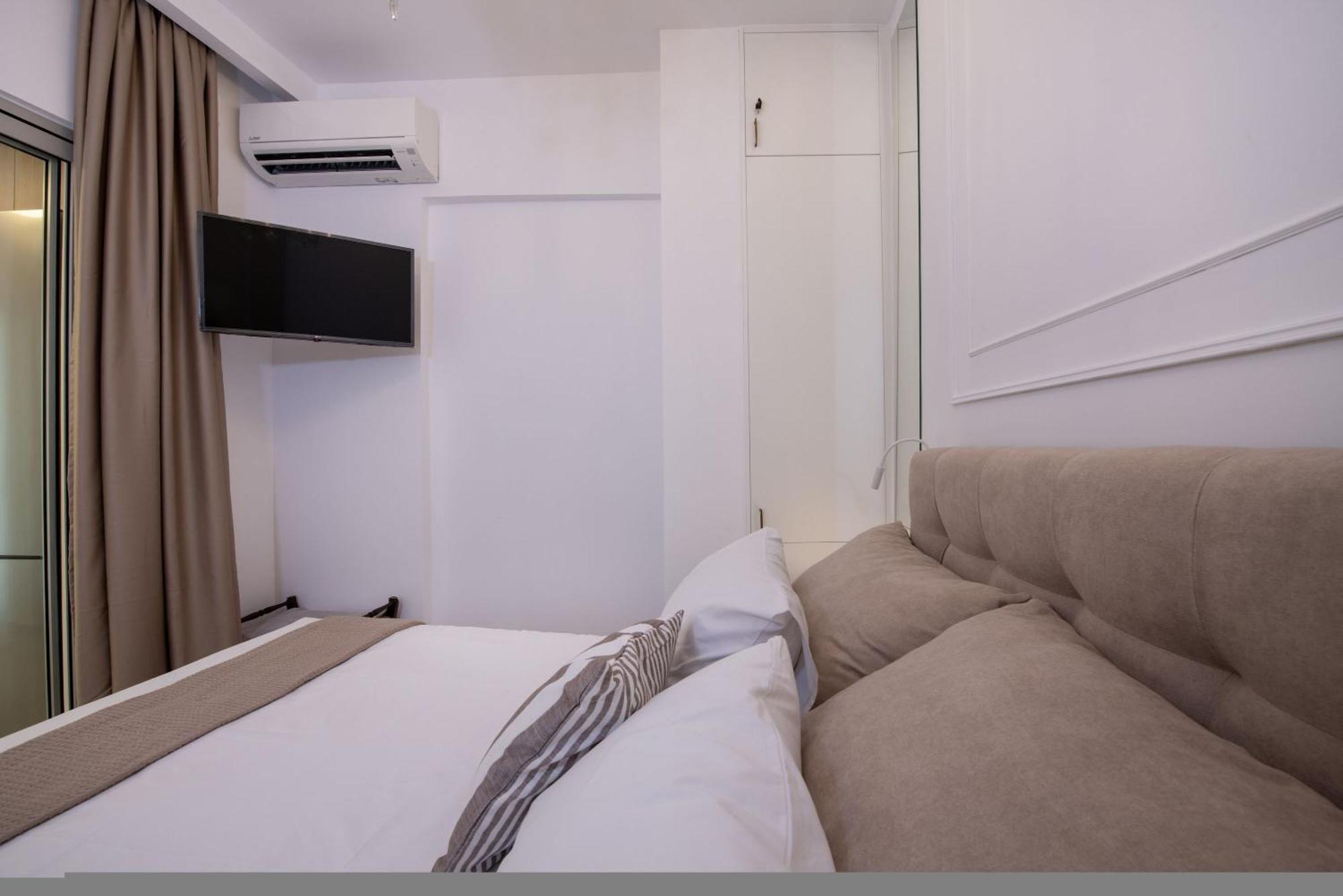Cherry Central Luxury Suites Hanya Dış mekan fotoğraf