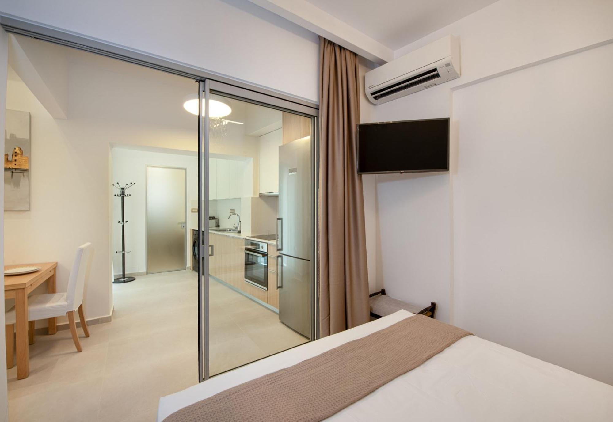 Cherry Central Luxury Suites Hanya Dış mekan fotoğraf