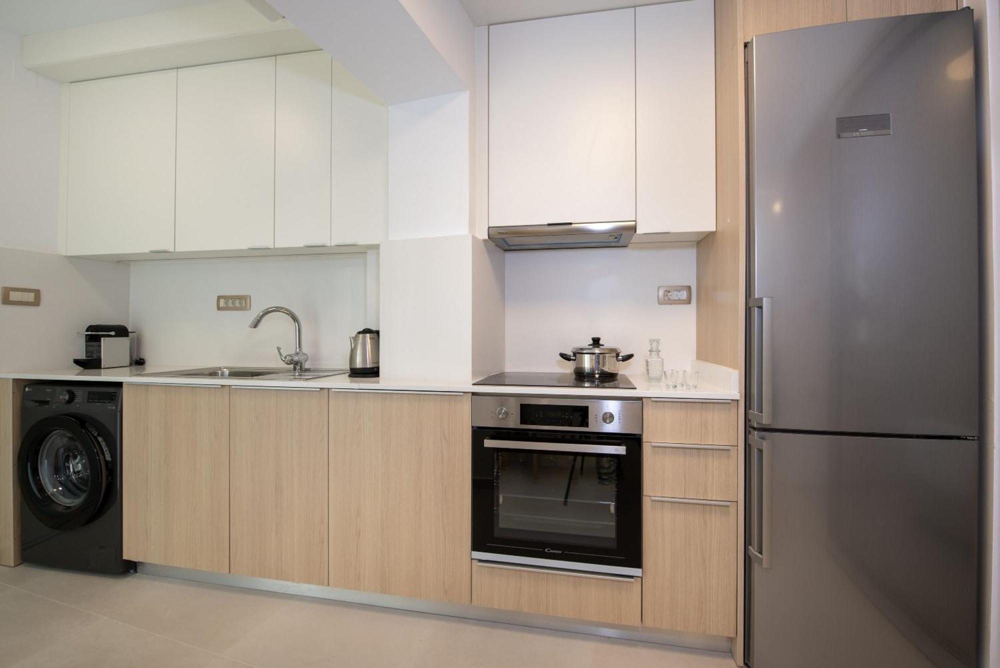 Cherry Central Luxury Suites Hanya Dış mekan fotoğraf