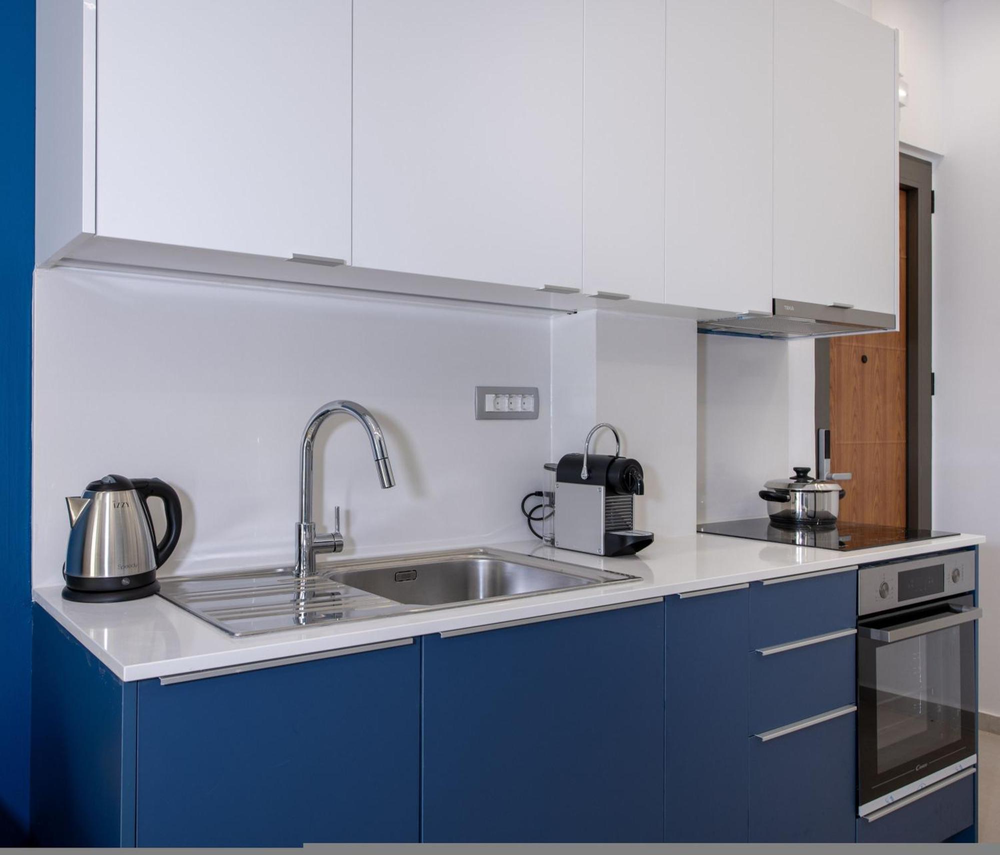 Cherry Central Luxury Suites Hanya Dış mekan fotoğraf